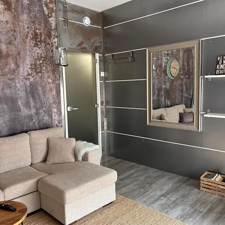 Loft Style Big For 2-4 In Pikku Huopalahti Helsinki